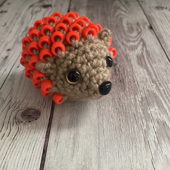 HANDMADE Crochet Beaded Fidget Hedgehog - Picture 14 of 16